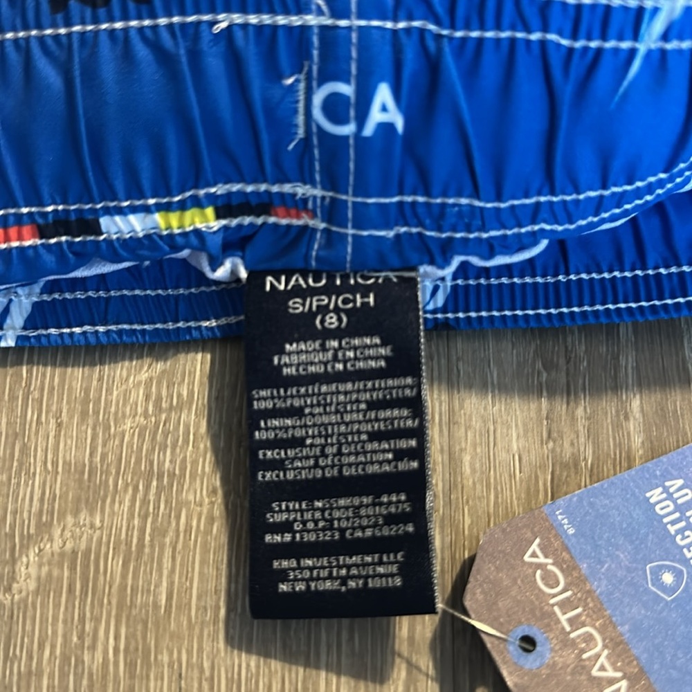 NWT Nautica Boys Swim Trunks – Size S (8) – Soft Liner, Blue Sailboat Print - Picture 2 of 7